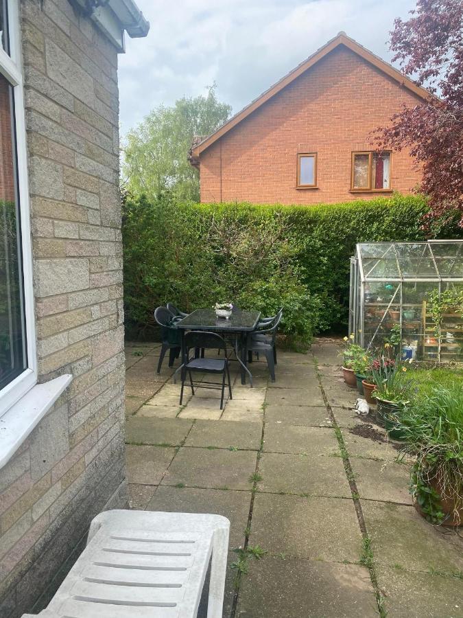 Skellingthorpe Twenty B&B 외부 사진
